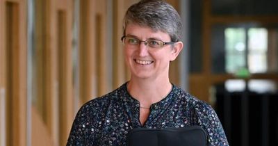 Maggie Chapman to join Dundee University picket line as five-week strike begins