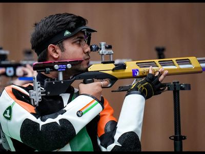 Himanshu Dhillon quit wrestling in just a few weeks, family took a ₹3 lakh rifle on resale assurance that it can be resold; 20-year-old now Asian Games silver medallist