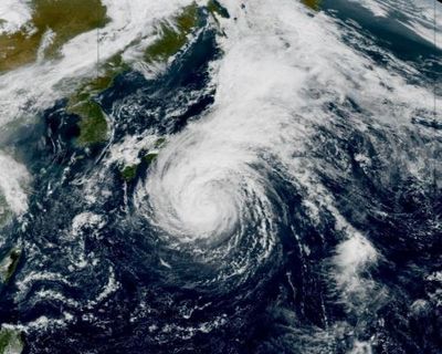 Japanese islands brace for Dujuan to become a typhoon again