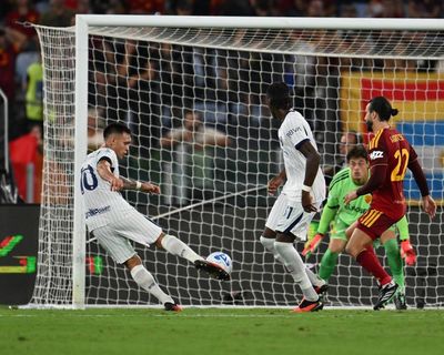 Champions Inter deny would-be title rivals Roma as Martínez haunts Gasperini