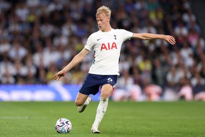 Jan Paul van Hecke lays into Tottenham signing after Aston Villa loss: 'It’s smarter to kick the ball out'