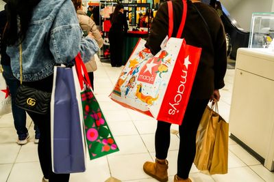 How to get rid of reusable bags piling up in your home