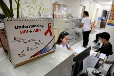 Every-Eight-Week HIV Shots Beat Daily Pills for African Teens with 1% Versus 6% Viral Rebound in Lancet Trial