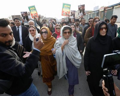 Pakistan jails sisters of Imran Khan before protest seeking his release