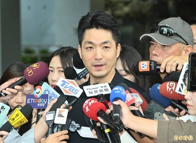 不只英文不好？ 蔣萬安唸錯「自詡、瞠目」 網諷：殷瑋失職了