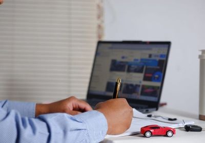 Things to Check Before Buying a Car From a Dealership Website After the FTC’s New Scam Warning