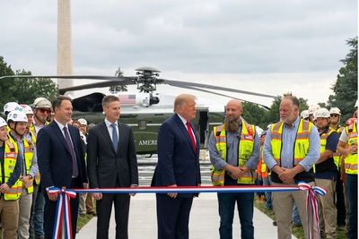 Trump's Helipad Speech Is Drowned Out After Press Ban Leaves White House Without TV Pool