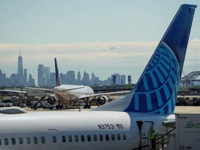 Hundreds of flights canceled across major US airports after cable cut by construction workers - Check list of airports affected