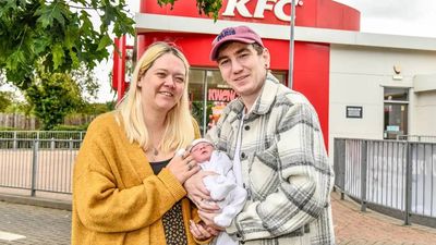 UK woman gives birth in KFC car park, names baby ‘Colonel Cody’