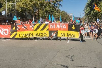 'No Expansion, Not Now or Ever': Thousands Protest at Barcelona Streets Over Airport Plans