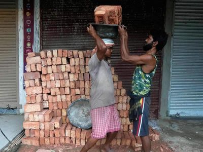 Labourers least paid, cared for; society undervalues physical work: Delhi HC