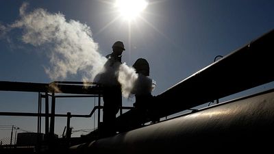 Armed group shuts pipeline from Libya's largest oil field, jeopardising exports