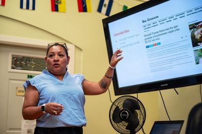 These journalists share vital reporting with thousands of US immigrants – all by text and WhatsApp