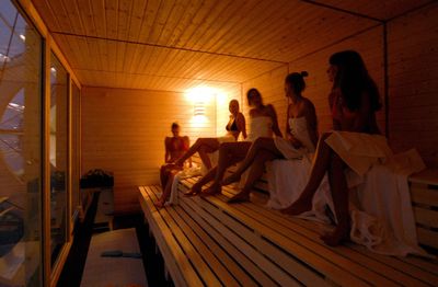 Tylö Sauna Bench Recall Expands to 6,000 Units After the 2025 Repair Failed and 77 More Benches Broke