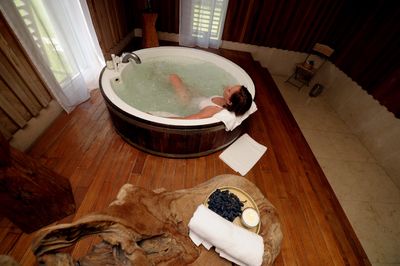 Her Stubborn Lung Disease Traced Back to a Surprising Source: The Hot Tub She Used Every Day
