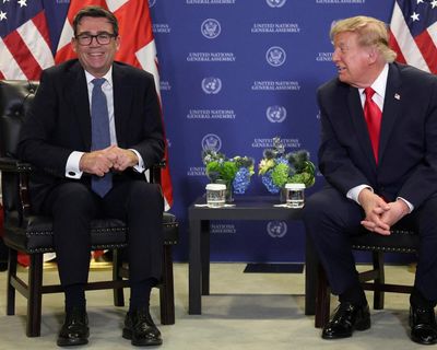 Trump praises relations with Burnham despite tensions over AI and Iran