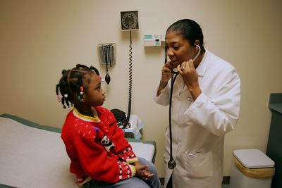 Stalled Gut Microbiome Development in Early Childhood Linked to Tripled Type 1 Diabetes Risk in High-Risk Kids