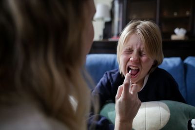 13-Year-Olds Referred to NHS for 'Ketamine Bladder' as NHS Doctors Reveal Patients 'Wee Over Broken Glass'