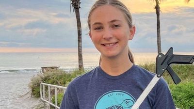 Started beach cleanup group at the age of 10, teen now wins 2026 Barron Prize