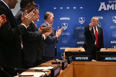 Small island states urge world leaders not to ‘surrender’ 1.5°C climate target