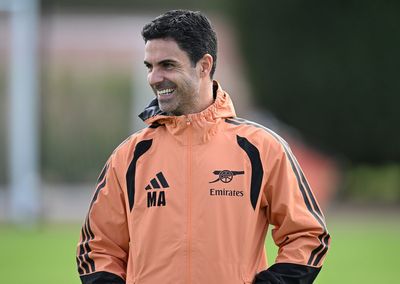 The free agents Arsenal could sign as former transfer targets tipped to solve key issue