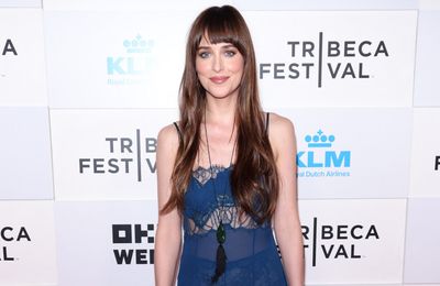 Dakota Johnson would kiss Anne Hathaway for the 'rest of her life'