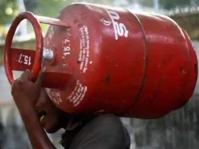 LPG losses reach Rs 300/cylinder, OMCs’ petrol, diesel margins turn negative; daily hit at Rs 530 crore: ICRA