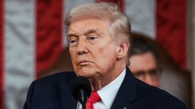 Trump says he predicted banned outlets would still show up at the UN. Then he defends the ban: ‘We have a right to clean out fake news’