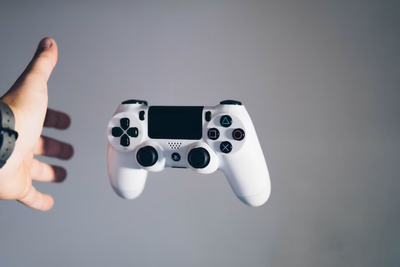 PS6, Xbox Project Helix Updates: New Microsoft and Sony Patents Detail Ad Rentals and Contactless Payments