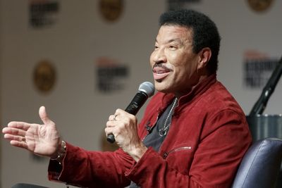 Lionel Richie Hospitalised Again Amid Ongoing Heart Issues, Cancelling Three Upcoming Tour Shows