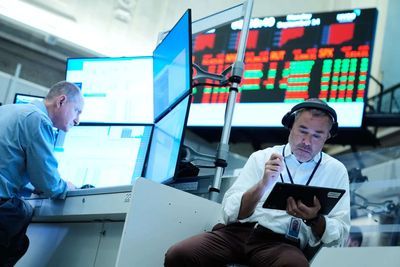 US stocks: US market ends down as oil prices, Treasury yields rise