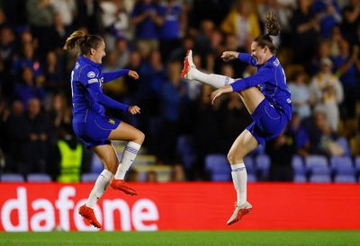 Kaptein fantastic strikes as Chelsea battle to WCL win over Austria Vienna