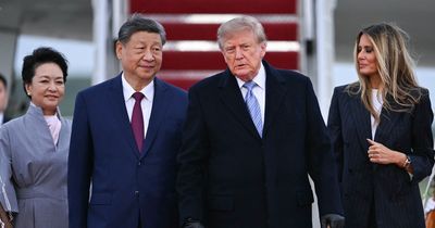 Ông Trump đón ông Tập tại sân bay, Mỹ - Trung gia hạn đình chiến thương mại