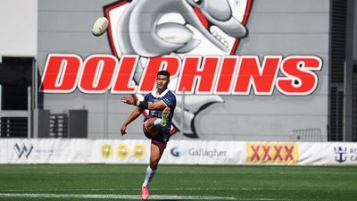Walker's on but Woolf 'wouldn't swap' his own No.7