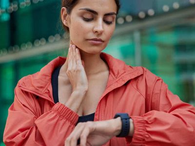 5 Smartwatch Heart Warnings You Should Never Ignore
