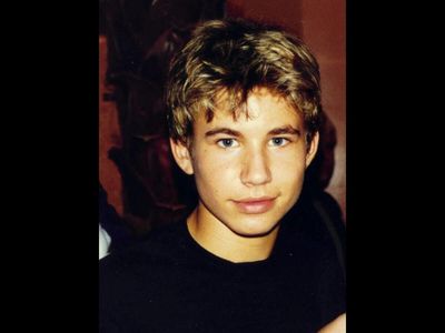 Jonathan Taylor Thomas accused of kicking a deputy, public intoxication; arrested for obstructing cop in California