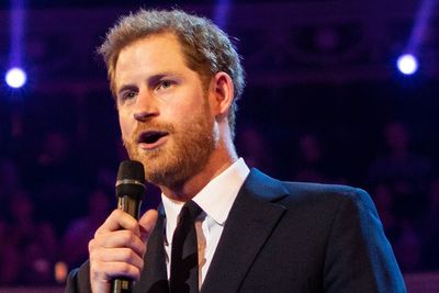 Prince Harry Warns AI Is the 'Ultimate Sycophant' as Father Before Teleprompter Glitch Cuts Speech Short