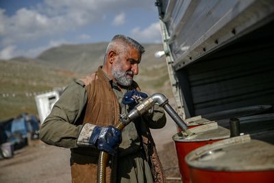Oil at $100 Again: What the Iran Talks, the Houthis and a Saudi Pipeline Mean for Prices