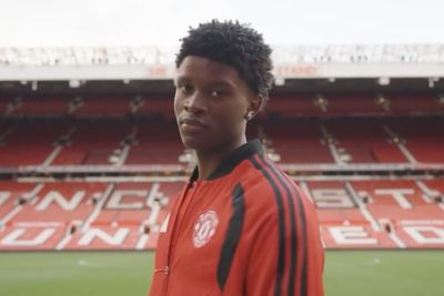 Manchester United react to Arsenal academy raid by signing Man City wonderkid