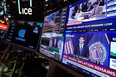 Why US stocks are down: Dow, Nasdaq slide as Iran tensions push oil, yields higher amid Trump-Xi talks