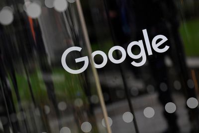Google Sends First AI Chips Into Orbit as It Chases Elon Musk's Space Data-Centre Dream