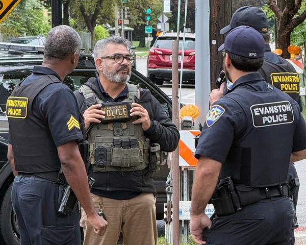 US citizen injured after ICE agents reportedly mistook him for fugitive