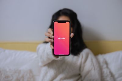Tinder Swindler Says Only a Convicted Romance Fraudster Like Him Can Create a Truly 'Safe' Dating App