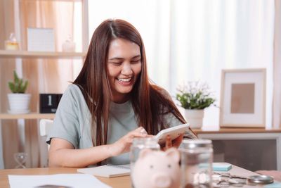 Moneymaxxing: Can this viral trend help optimise your finances?