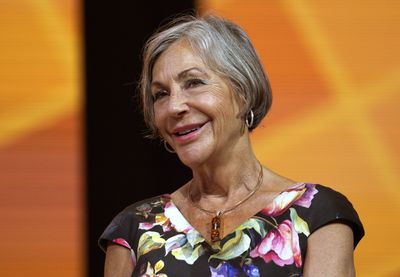 Alice Walton got $33 billion richer last year without running a company. She's building a tuition-free medical school instead