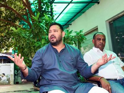 Tejashwi Yadav says EC reduced to tool for undermining democracy