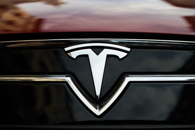 Tesla N-Word Racism Trial: Lawyer Calls Slur a 'Term of Respect and Endearment'