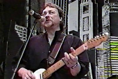 Tributes paid after former Bay City Rollers guitarist dies