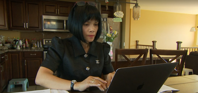 Woman Loses $9,800 CAD After Scammer's Phone Number Matches the One on Her Bank's Website