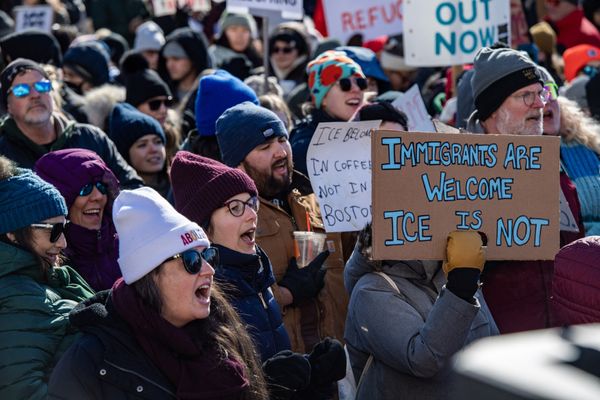 ICE Operation Detains 34+ Latinos in Massachusetts Coast as Tracking Blackout Leaves Families Searching
